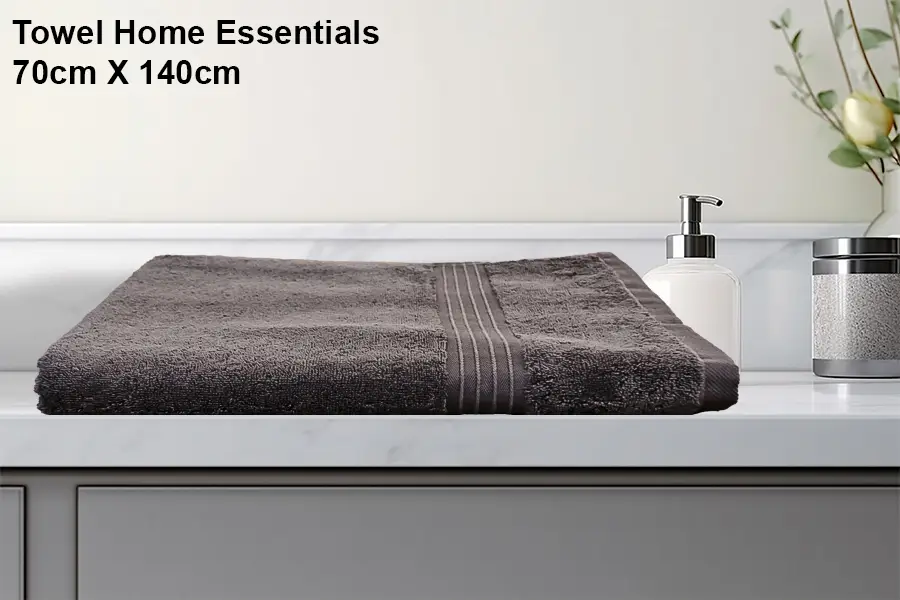 Essential home towel 70x140 cm made of 100% cotton – soft, absorbent, and ideal for daily use, from Albaghlisponge.

